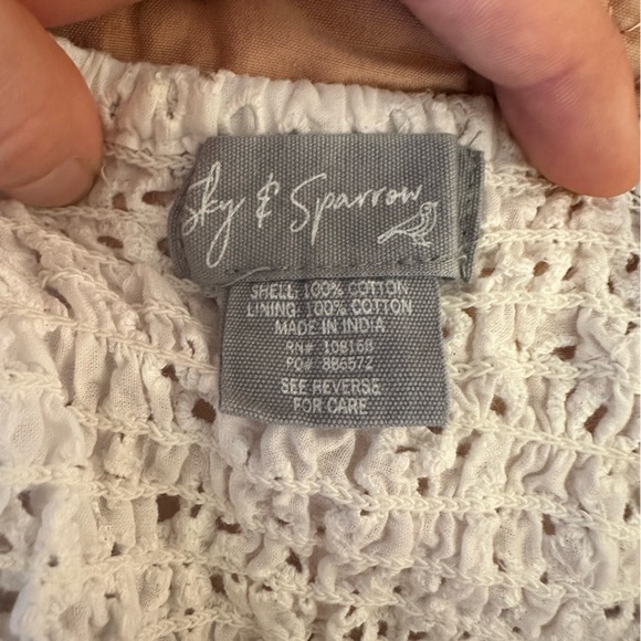 Lace Crop Top - Picture 4 of 4